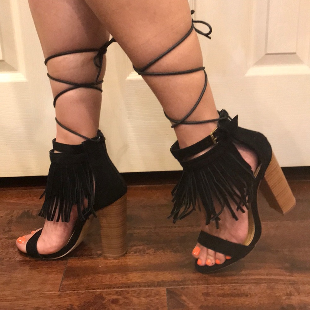 *NEVER WORN* Black Suede Sandals